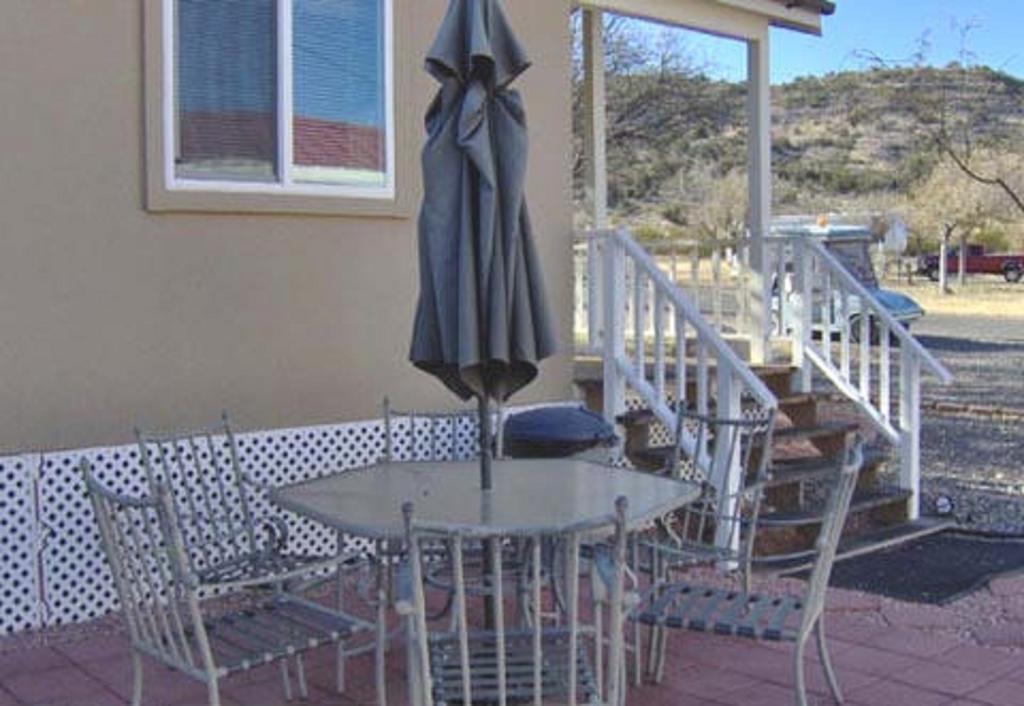 Verde Valley Studio Park Model Cabin 15 Cottonwood Exterior foto