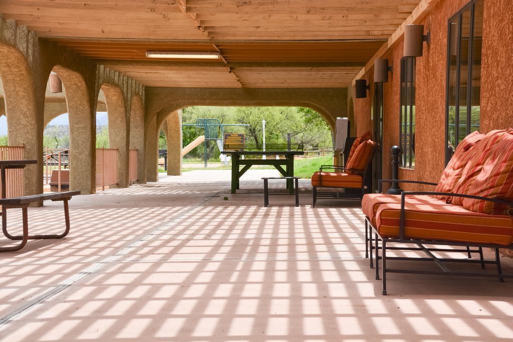 Verde Valley Studio Park Model Cabin 15 Cottonwood Exterior foto